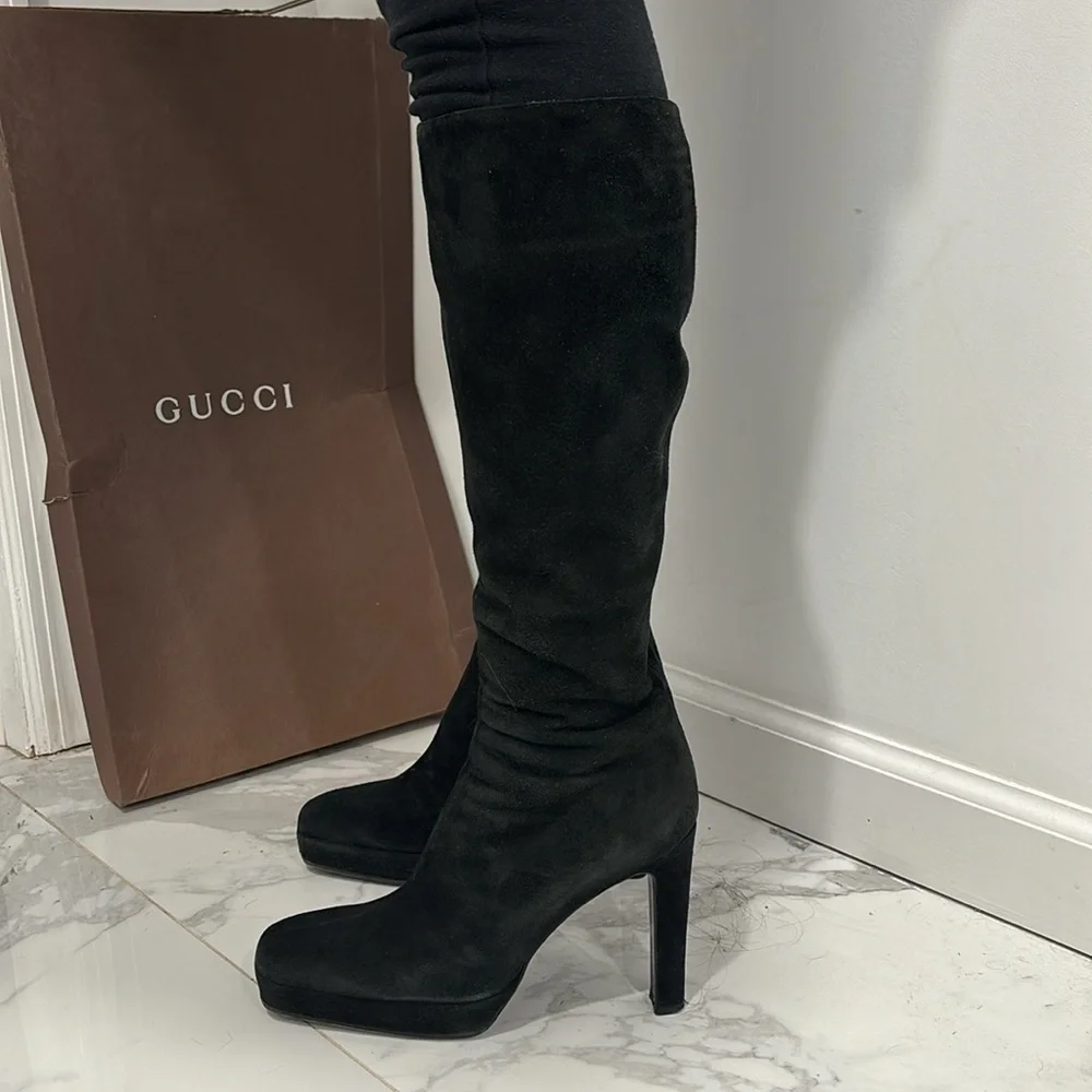 Suede Gucci Boots - worn only once - size 38 - Picture 2 of 9